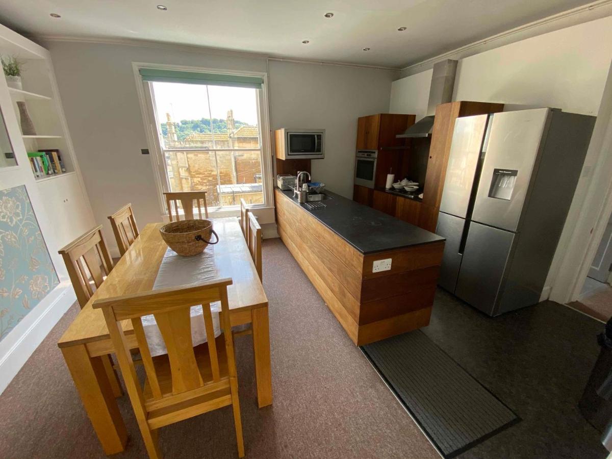 Bath Roof Terrace Apartment, City Centre, Sleeps Up To 8 외부 사진