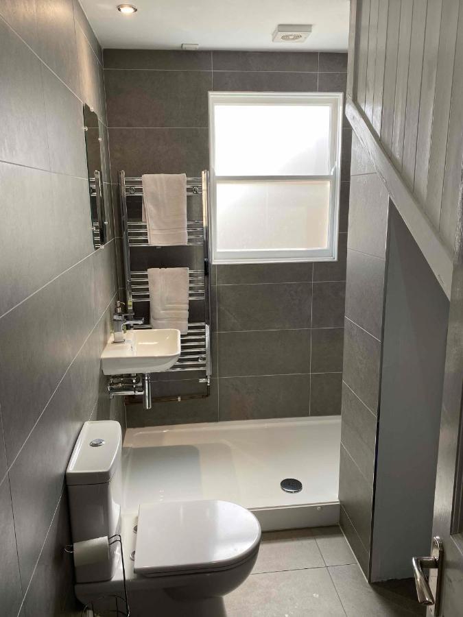 Bath Roof Terrace Apartment, City Centre, Sleeps Up To 8 외부 사진