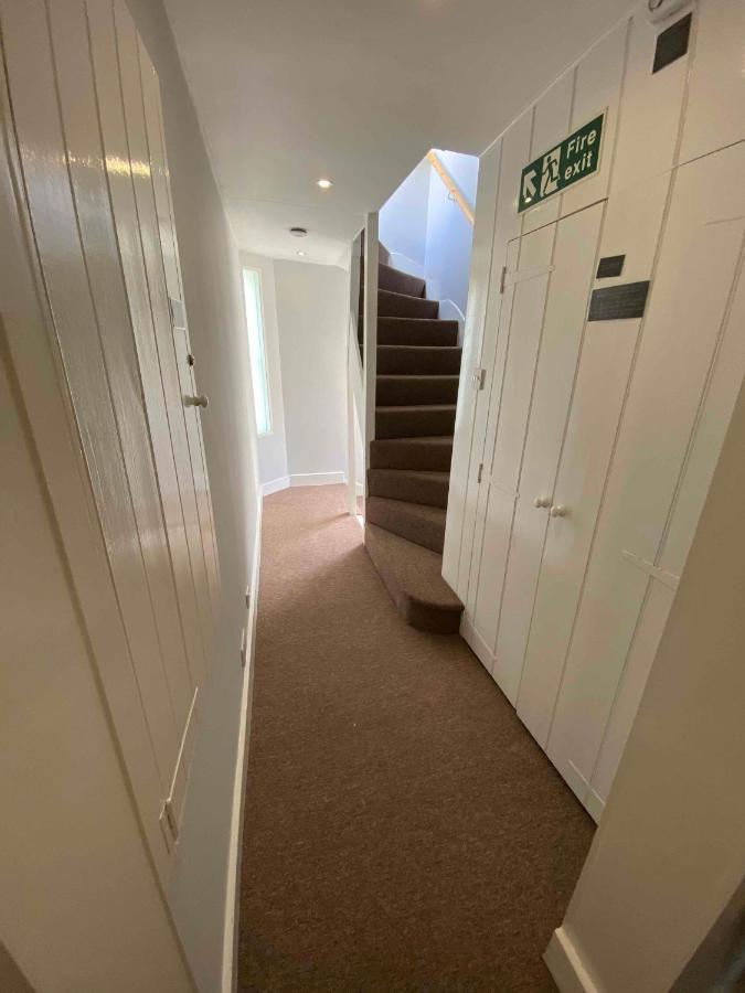 Bath Roof Terrace Apartment, City Centre, Sleeps Up To 8 외부 사진