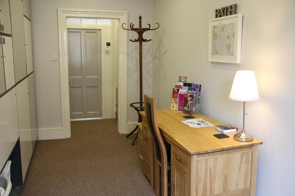 Bath Roof Terrace Apartment, City Centre, Sleeps Up To 8 외부 사진